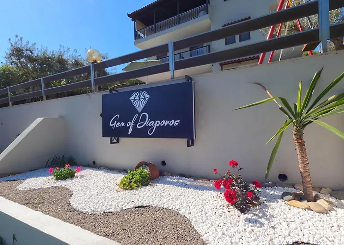 Gem Of Diaporos Apartment